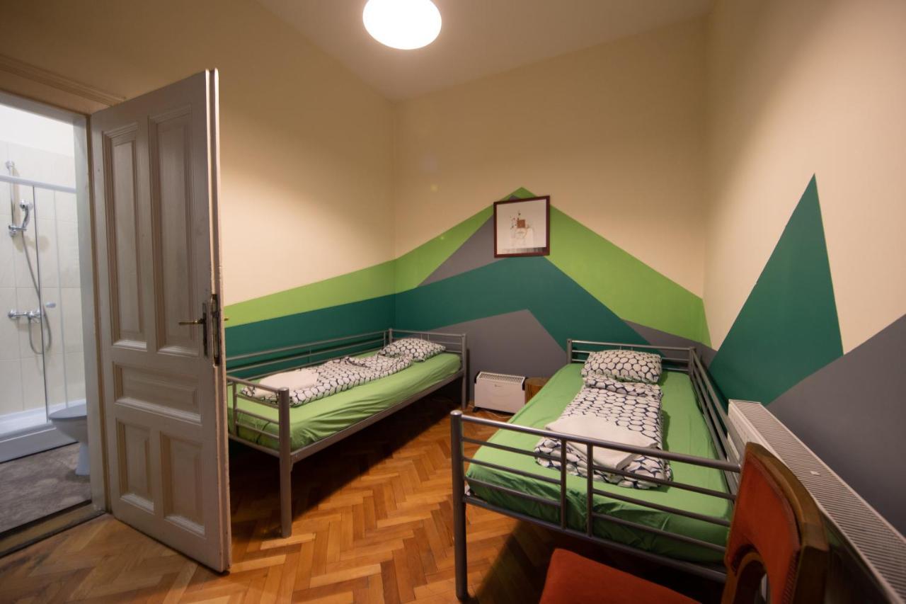 Hostel Cornel Timişoara Eksteriør bilde